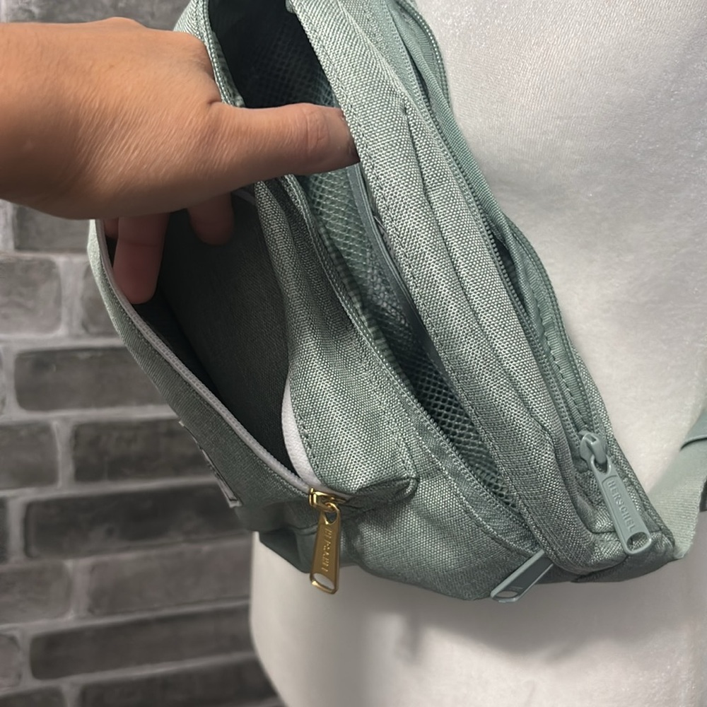 Herschel Supply Company Mint Belt Bag - Picture 6 of 6